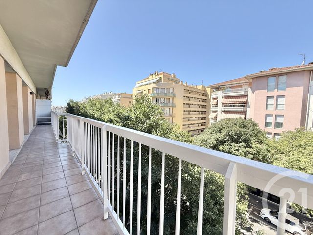 Afficher la photo en grand Appartement F3 à vendre - 3 pièces - 63,60 m2 - Nice - 06 - PROVENCE-ALPES-COTE-D-AZUR