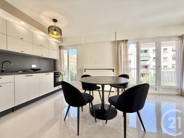Afficher la photo en grand Appartement F3 à vendre - 3 pièces - 63,60 m2 - Nice - 06 - PROVENCE-ALPES-COTE-D-AZUR