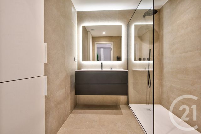 Appartement F3 à vendre - 3 pièces - 53 m2 - Nice - 06 - PROVENCE-ALPES-COTE-D-AZUR