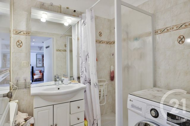 Appartement F2 à vendre - 2 pièces - 43,60 m2 - Nice - 06 - PROVENCE-ALPES-COTE-D-AZUR