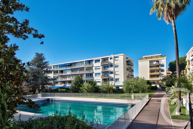Afficher la photo en grand Appartement T3 à vendre - 3 pièces - 51,56 m2 - Nice - 06 - PROVENCE-ALPES-COTE-D-AZUR