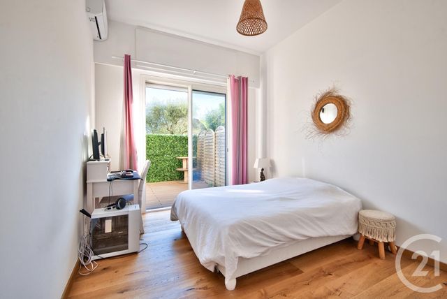 Afficher la photo en grand Appartement T3 à vendre - 3 pièces - 51,56 m2 - Nice - 06 - PROVENCE-ALPES-COTE-D-AZUR