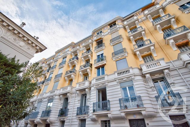 Appartement T3 à vendre - 3 pièces - 55 m2 - Nice - 06 - PROVENCE-ALPES-COTE-D-AZUR