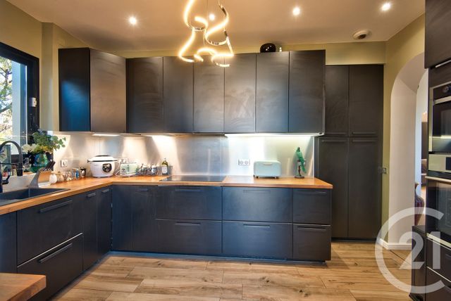 Appartement à vendre - 6 pièces - 200,10 m2 - Cagnes Sur Mer - 06 - PROVENCE-ALPES-COTE-D-AZUR