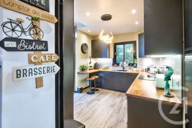 Appartement à vendre - 6 pièces - 200,10 m2 - Cagnes Sur Mer - 06 - PROVENCE-ALPES-COTE-D-AZUR