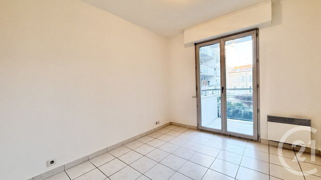Appartement T3 &agrave; vendre - 3 pi&egrave;ces - 68,34 m2 - Antibes - 06 - PROVENCE-ALPES-COTE-D-AZUR