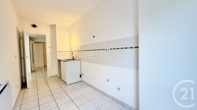 Appartement T3 &agrave; vendre - 3 pi&egrave;ces - 68,34 m2 - Antibes - 06 - PROVENCE-ALPES-COTE-D-AZUR