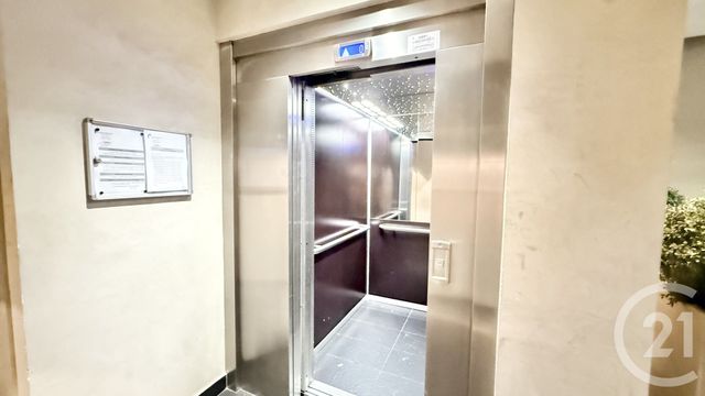 Appartement T2 &agrave; vendre - 2 pi&egrave;ces - 27,15 m2 - Antibes - 06 - PROVENCE-ALPES-COTE-D-AZUR