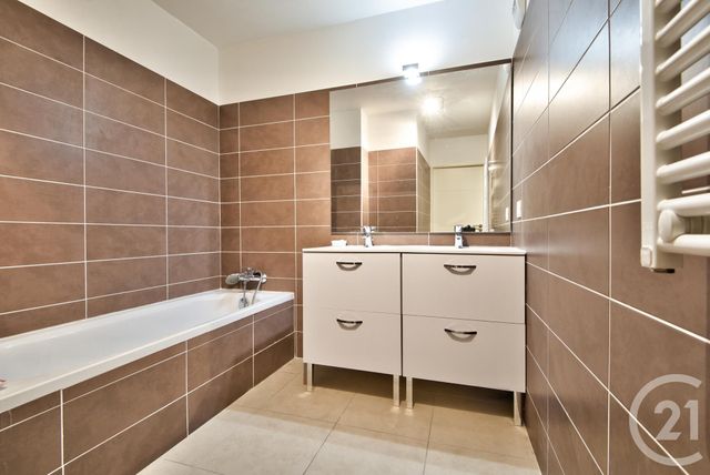 Appartement F4 &agrave; vendre - 4 pi&egrave;ces - 97,65 m2 - Nice - 06 - PROVENCE-ALPES-COTE-D-AZUR