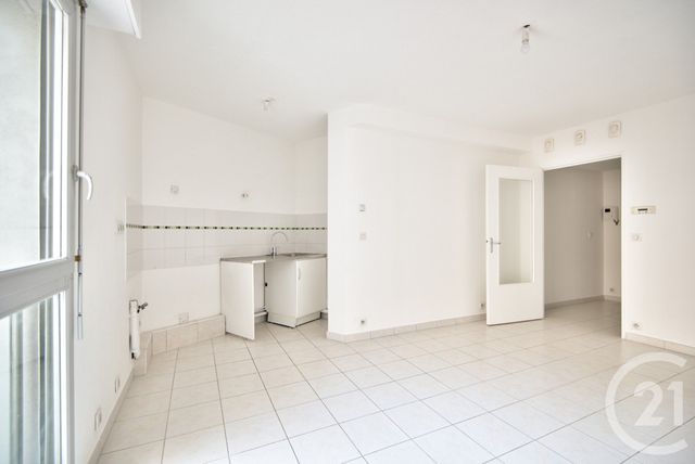 Appartement Studio &agrave; vendre - 1 pi&egrave;ce - 27,75 m2 - Antibes - 06 - PROVENCE-ALPES-COTE-D-AZUR