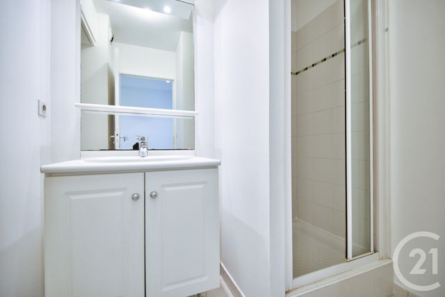 Appartement Studio &agrave; vendre - 1 pi&egrave;ce - 27,75 m2 - Antibes - 06 - PROVENCE-ALPES-COTE-D-AZUR