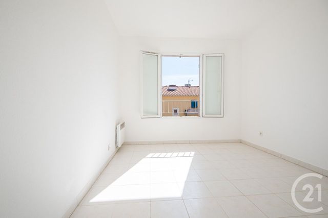 Appartement T3 &agrave; vendre - 3 pi&egrave;ces - 68,65 m2 - Antibes - 06 - PROVENCE-ALPES-COTE-D-AZUR