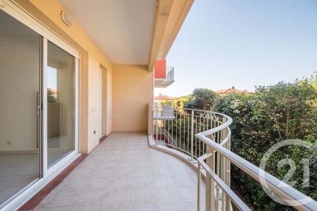Appartement T3 &agrave; vendre - 3 pi&egrave;ces - 68,65 m2 - Antibes - 06 - PROVENCE-ALPES-COTE-D-AZUR