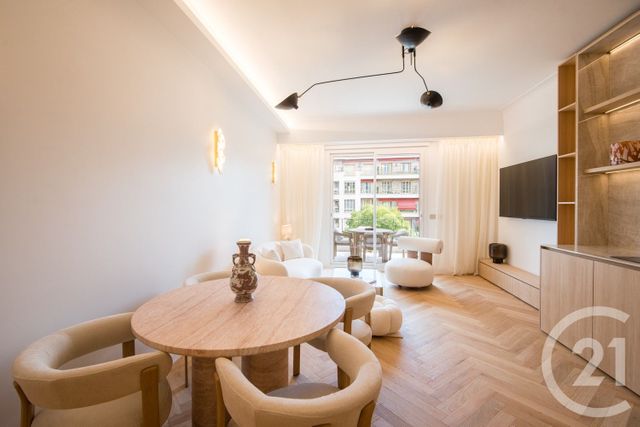 Appartement F4 &agrave; vendre - 4 pi&egrave;ces - 89,10 m2 - Nice - 06 - PROVENCE-ALPES-COTE-D-AZUR