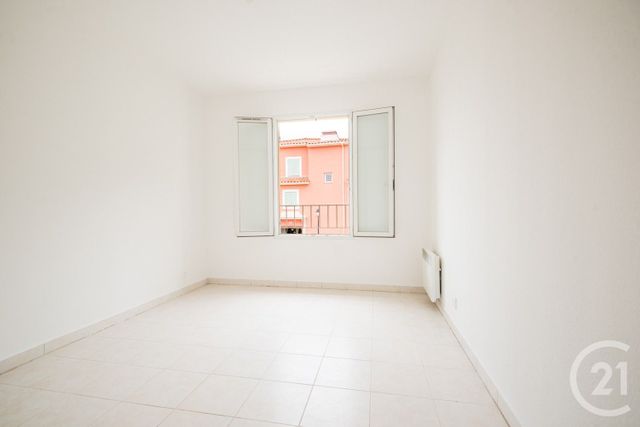 Appartement T3 &agrave; vendre - 3 pi&egrave;ces - 69,57 m2 - Antibes - 06 - PROVENCE-ALPES-COTE-D-AZUR