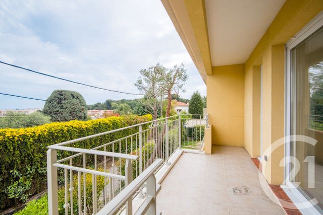 Appartement T3 &agrave; vendre - 3 pi&egrave;ces - 69,57 m2 - Antibes - 06 - PROVENCE-ALPES-COTE-D-AZUR