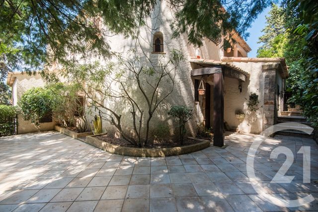 Maison &agrave; vendre - 6 pi&egrave;ces - 220 m2 - Theoule Sur Mer - 06 - PROVENCE-ALPES-COTE-D-AZUR
