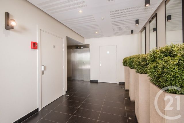 Appartement T4 &agrave; vendre - 4 pi&egrave;ces - 78,10 m2 - Antibes - 06 - PROVENCE-ALPES-COTE-D-AZUR