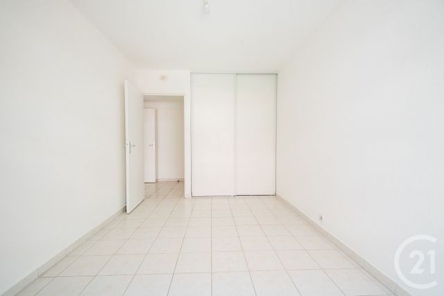 Appartement T4 &agrave; vendre - 4 pi&egrave;ces - 78,10 m2 - Antibes - 06 - PROVENCE-ALPES-COTE-D-AZUR