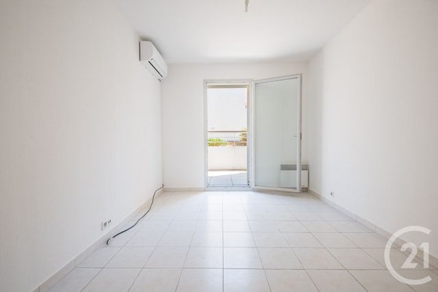 Appartement T4 &agrave; vendre - 4 pi&egrave;ces - 78,10 m2 - Antibes - 06 - PROVENCE-ALPES-COTE-D-AZUR