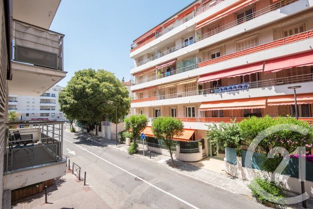 Appartement T4 &agrave; vendre - 4 pi&egrave;ces - 78,10 m2 - Antibes - 06 - PROVENCE-ALPES-COTE-D-AZUR