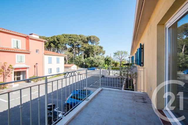 Appartement T3 &agrave; vendre - 3 pi&egrave;ces - 66,41 m2 - Antibes - 06 - PROVENCE-ALPES-COTE-D-AZUR