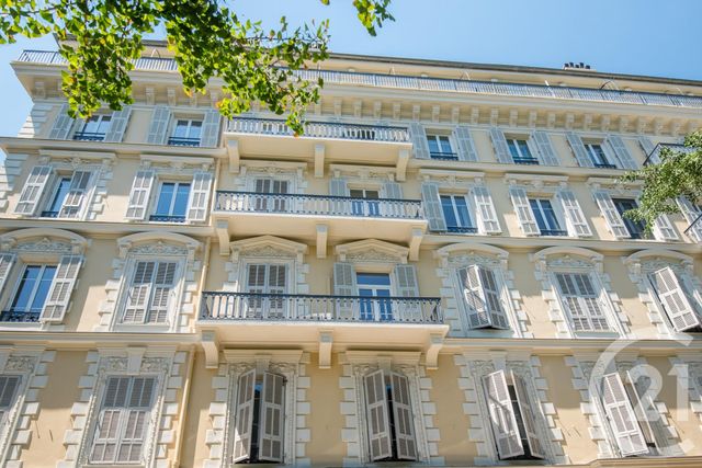 Appartement F4 &agrave; vendre - 4 pi&egrave;ces - 150,34 m2 - Nice - 06 - PROVENCE-ALPES-COTE-D-AZUR