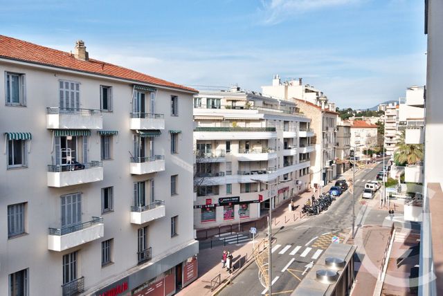 Appartement T3 &agrave; vendre - 3 pi&egrave;ces - 74,19 m2 - Antibes - 06 - PROVENCE-ALPES-COTE-D-AZUR