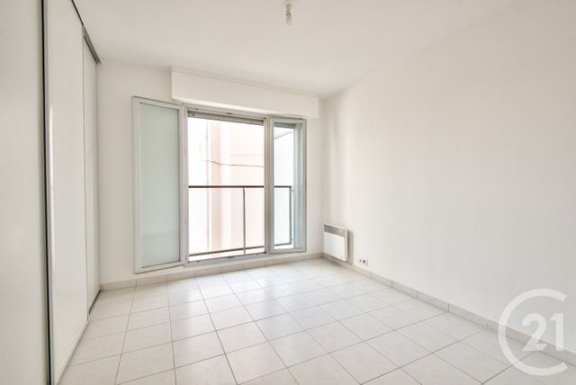 Appartement T3 &agrave; vendre - 3 pi&egrave;ces - 74,19 m2 - Antibes - 06 - PROVENCE-ALPES-COTE-D-AZUR