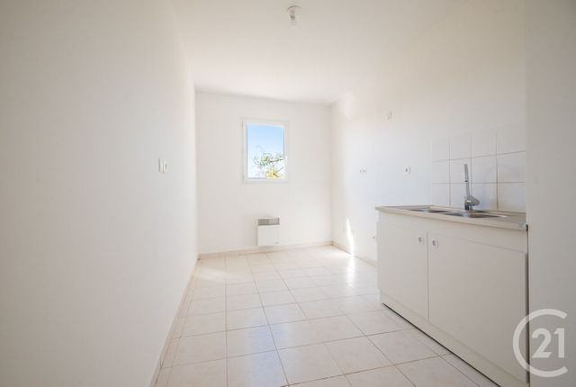 Appartement T4 &agrave; vendre - 4 pi&egrave;ces - 85,80 m2 - Antibes - 06 - PROVENCE-ALPES-COTE-D-AZUR