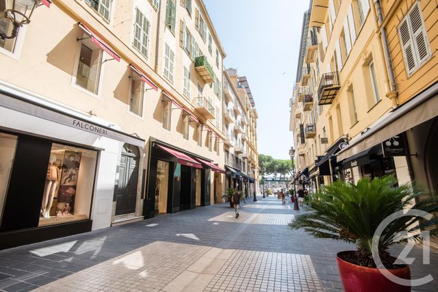 Appartement F2 &agrave; vendre - 2 pi&egrave;ces - 52,25 m2 - Nice - 06 - PROVENCE-ALPES-COTE-D-AZUR
