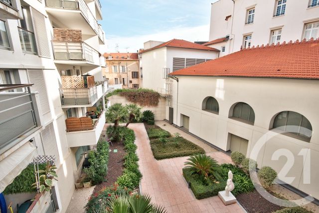 Appartement T3 &agrave; vendre - 3 pi&egrave;ces - 74,19 m2 - Antibes - 06 - PROVENCE-ALPES-COTE-D-AZUR
