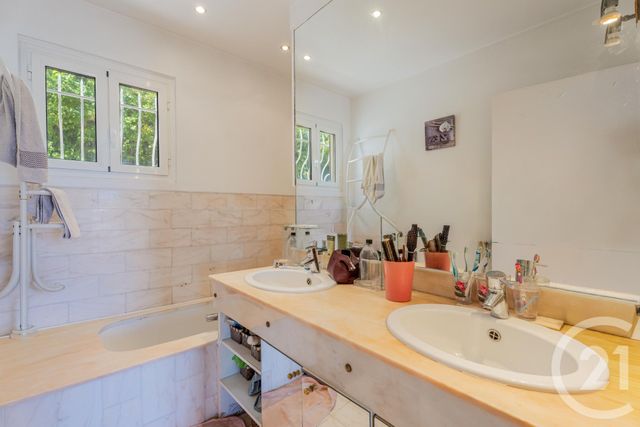 Maison &agrave; vendre - 5 pi&egrave;ces - 120,63 m2 - Nice - 06 - PROVENCE-ALPES-COTE-D-AZUR