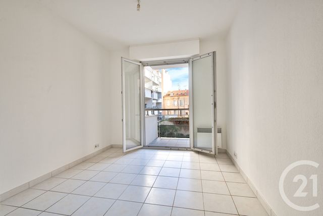 Appartement T3 &agrave; vendre - 3 pi&egrave;ces - 68,34 m2 - Antibes - 06 - PROVENCE-ALPES-COTE-D-AZUR