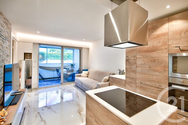 Appartement T2 à vendre - 2 pièces - 31,87 m2 - St Laurent Du Var - 06 - PROVENCE-ALPES-COTE-D-AZUR