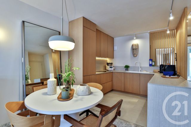 Appartement T2 à vendre - 2 pièces - 61 m2 - Nice - 06 - PROVENCE-ALPES-COTE-D-AZUR