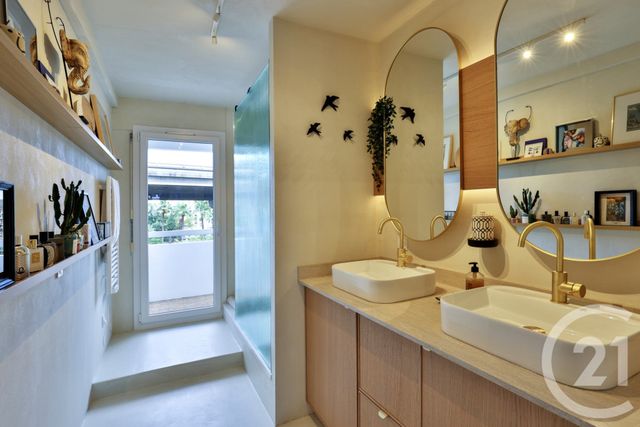 Appartement T2 à vendre - 2 pièces - 61 m2 - Nice - 06 - PROVENCE-ALPES-COTE-D-AZUR