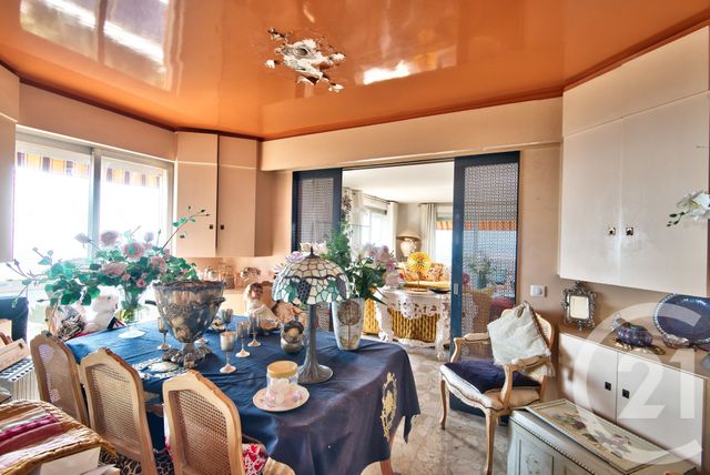 Afficher la photo en grand Appartement F4 à vendre - 4 pièces - 144,57 m2 - Nice - 06 - PROVENCE-ALPES-COTE-D-AZUR