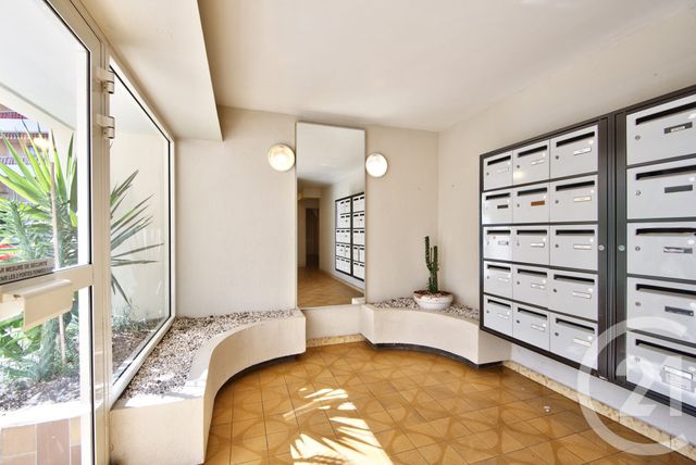 Appartement F2 à vendre - 2 pièces - 46,51 m2 - Le Cannet - 06 - PROVENCE-ALPES-COTE-D-AZUR