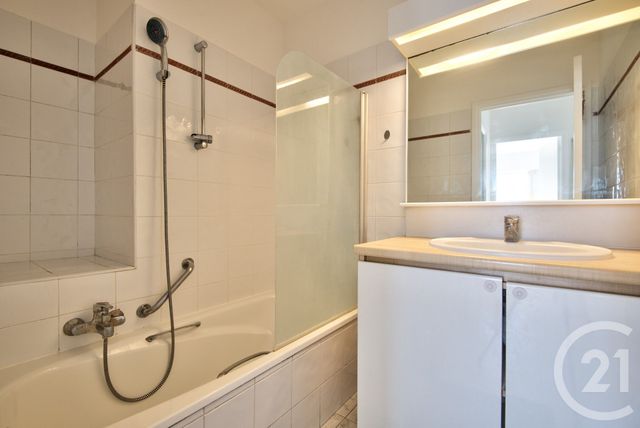 Appartement F2 à vendre - 2 pièces - 46,51 m2 - Le Cannet - 06 - PROVENCE-ALPES-COTE-D-AZUR