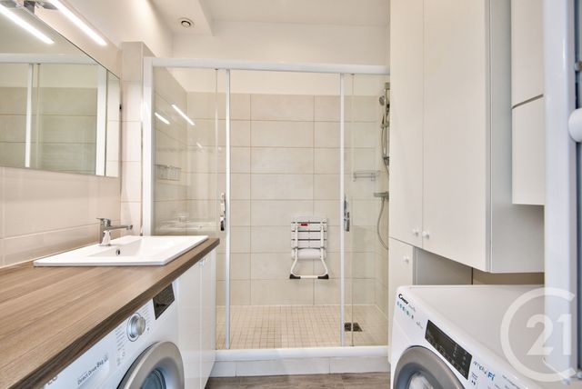 Appartement F3 à vendre - 3 pièces - 82,38 m2 - Nice - 06 - PROVENCE-ALPES-COTE-D-AZUR