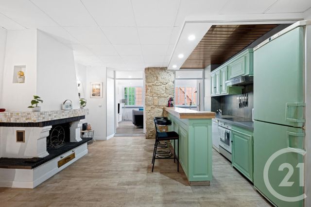 Afficher la photo en grand Appartement F3 à vendre - 3 pièces - 74,03 m2 - Nice - 06 - PROVENCE-ALPES-COTE-D-AZUR