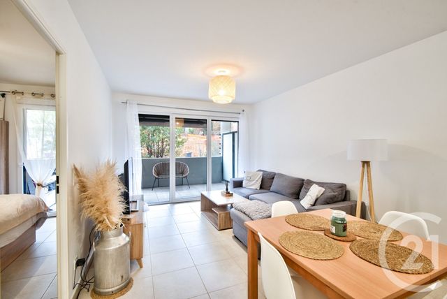 Appartement F2 à vendre ST LAURENT DU VAR