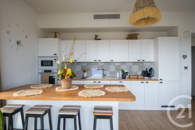 Appartement F3 &agrave; vendre - 3 pi&egrave;ces - 63 m2 - Villeneuve Loubet - 06 - PROVENCE-ALPES-COTE-D-AZUR