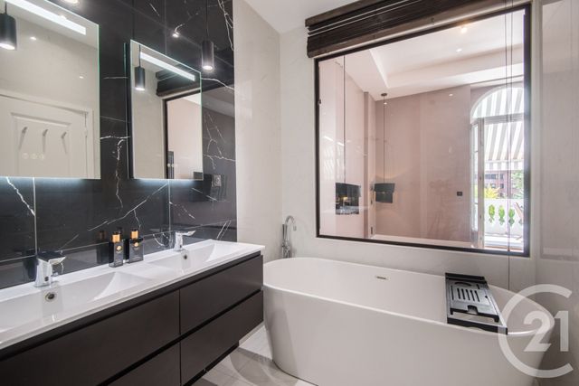 Appartement F5 &agrave; vendre - 5 pi&egrave;ces - 134,20 m2 - Nice - 06 - PROVENCE-ALPES-COTE-D-AZUR