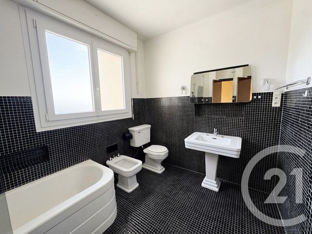Appartement F4 &agrave; vendre - 4 pi&egrave;ces - 134,80 m2 - Nice - 06 - PROVENCE-ALPES-COTE-D-AZUR