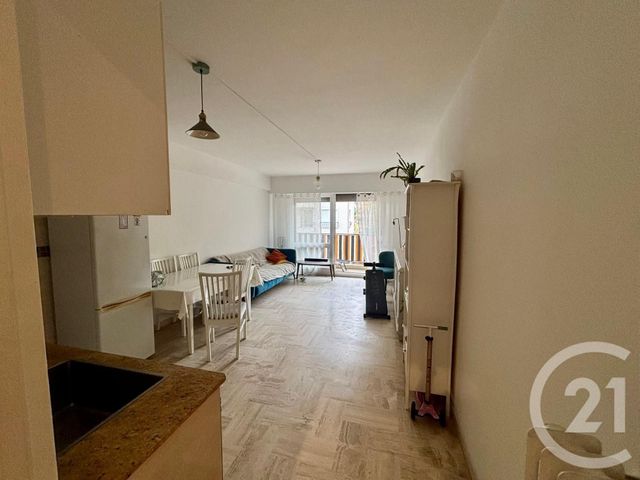 Appartement &agrave; vendre - 3 pi&egrave;ces - 55 m2 - Cannes - 06 - PROVENCE-ALPES-COTE-D-AZUR
