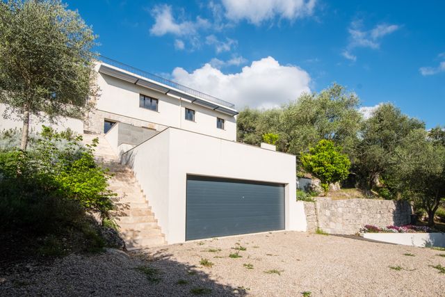 Maison &agrave; vendre - 7 pi&egrave;ces - 205,47 m2 - Nice - 06 - PROVENCE-ALPES-COTE-D-AZUR
