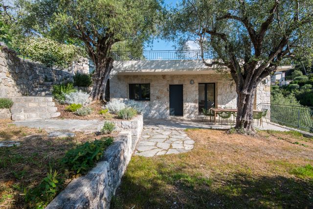 Maison &agrave; vendre - 7 pi&egrave;ces - 205,47 m2 - Nice - 06 - PROVENCE-ALPES-COTE-D-AZUR