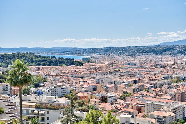 Appartement F5 à vendre - 5 pièces - 167,33 m2 - Nice - 06 - PROVENCE-ALPES-COTE-D-AZUR